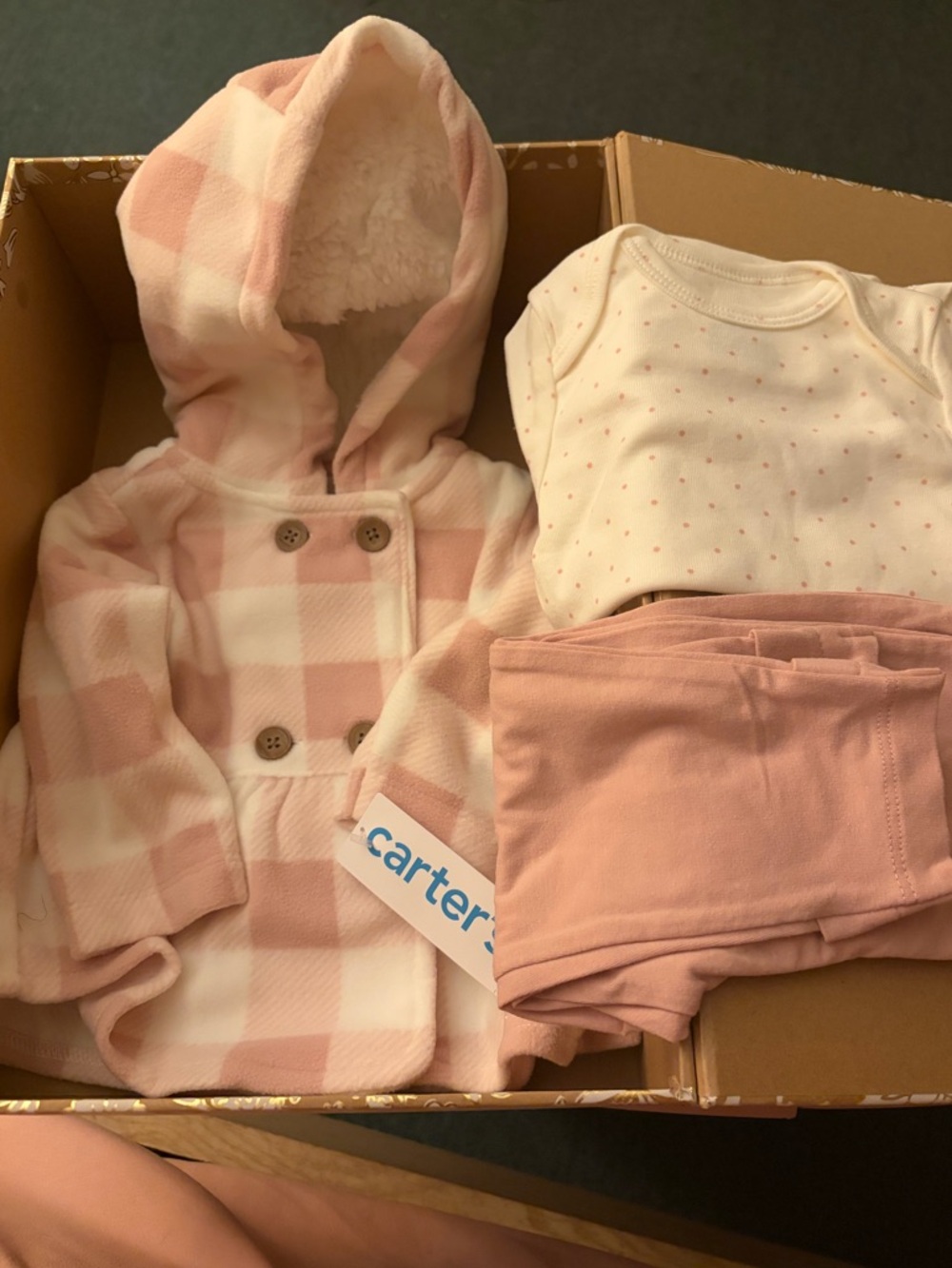 Carter’s 6 months baby outfit set